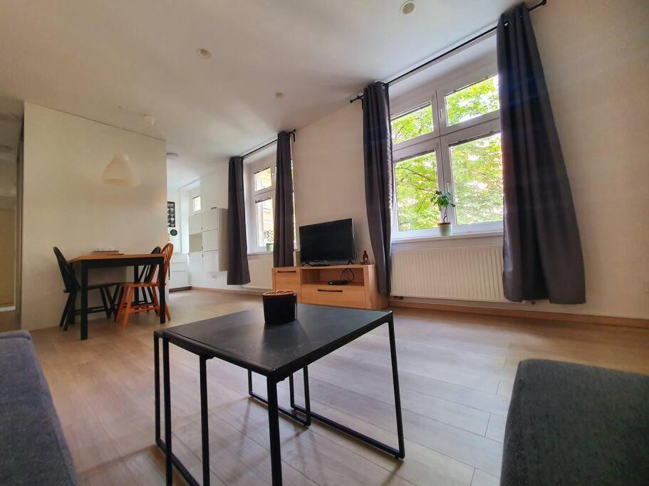 Lovely & Unique Apt In The Historic Center. Братислава Екстериор снимка