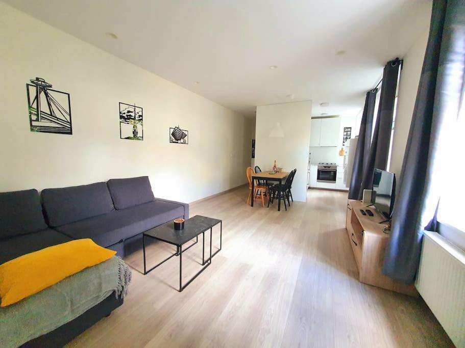 Lovely & Unique Apt In The Historic Center. Братислава Екстериор снимка