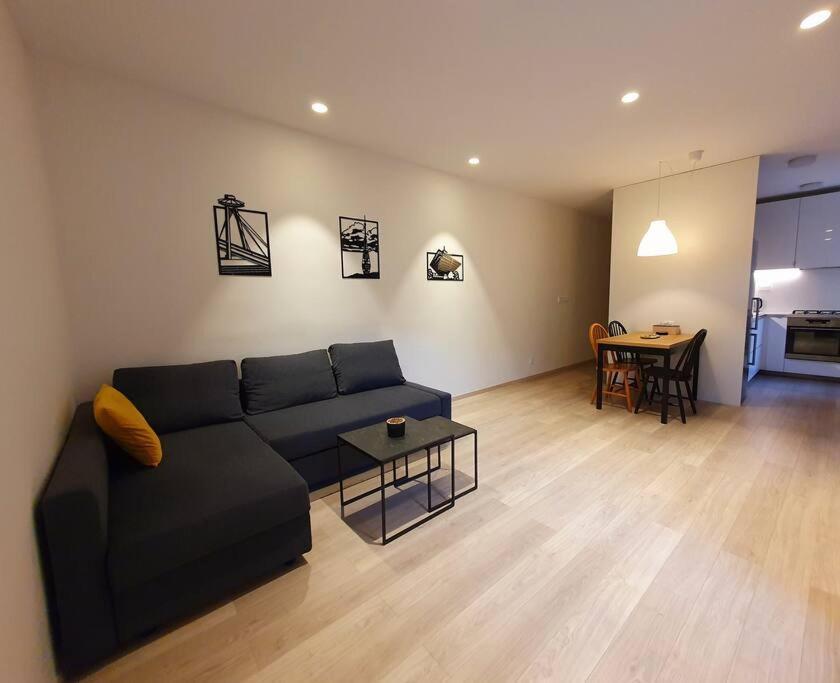 Lovely & Unique Apt In The Historic Center. Братислава Екстериор снимка