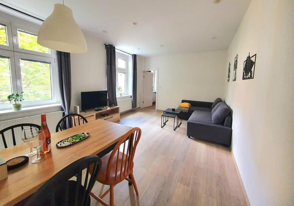 Lovely & Unique Apt In The Historic Center. Братислава Екстериор снимка